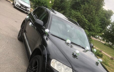 Volkswagen Touareg III, 2003 год, 825 000 рублей, 2 фотография