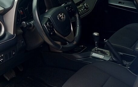 Toyota RAV4, 2018 год, 2 200 000 рублей, 5 фотография