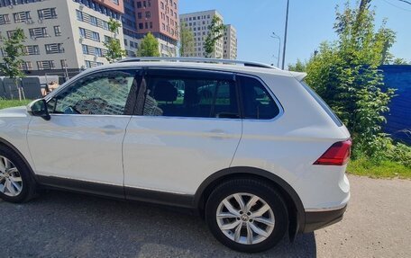 Volkswagen Tiguan II, 2018 год, 2 850 000 рублей, 2 фотография