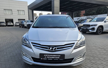Hyundai Solaris II рестайлинг, 2015 год, 1 049 000 рублей, 2 фотография
