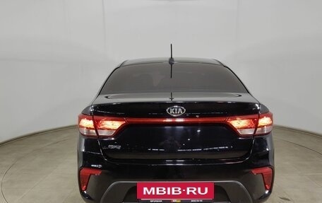KIA Rio IV, 2018 год, 1 220 000 рублей, 6 фотография