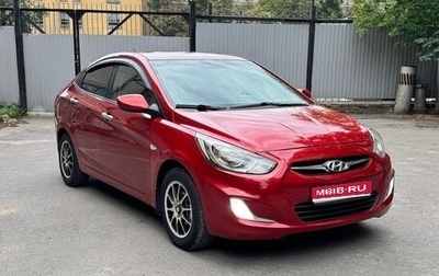 Hyundai Solaris II рестайлинг, 2011 год, 730 000 рублей, 1 фотография
