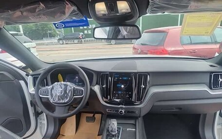 Volvo XC60 II, 2025 год, 4 300 085 рублей, 3 фотография