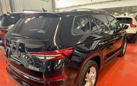 Skoda Kodiaq, 2023 год, 2 485 000 рублей, 10 фотография