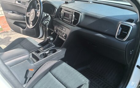 KIA Sportage IV рестайлинг, 2017 год, 1 500 000 рублей, 3 фотография