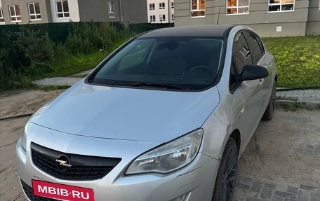 Opel Astra J, 2010 год, 400 000 рублей, 4 фотография