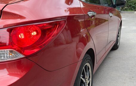 Hyundai Solaris II рестайлинг, 2011 год, 730 000 рублей, 9 фотография
