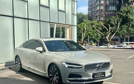 Volvo S90 II рестайлинг, 2022 год, 3 150 085 рублей, 2 фотография