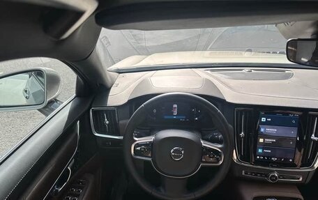Volvo S90 II рестайлинг, 2022 год, 3 150 085 рублей, 4 фотография