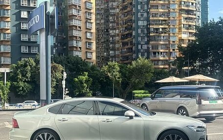 Volvo S90 II рестайлинг, 2022 год, 3 150 085 рублей, 9 фотография