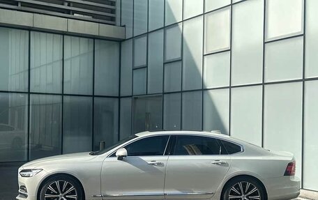 Volvo S90 II рестайлинг, 2022 год, 3 150 085 рублей, 10 фотография