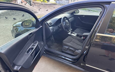 Volkswagen Passat B6, 2005 год, 770 000 рублей, 10 фотография