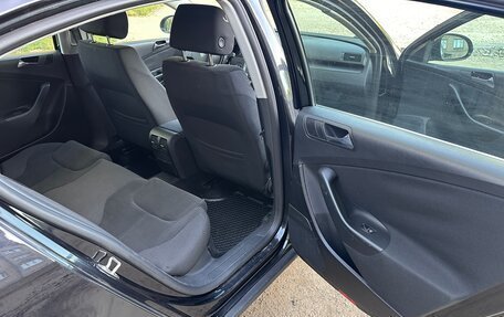 Volkswagen Passat B6, 2005 год, 770 000 рублей, 16 фотография