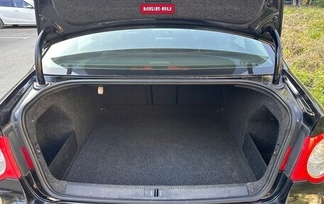 Volkswagen Passat B6, 2005 год, 770 000 рублей, 19 фотография