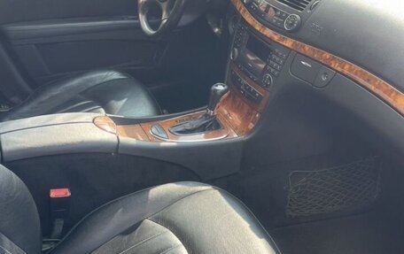 Mercedes-Benz E-Класс, 2007 год, 860 000 рублей, 9 фотография