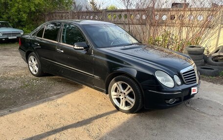 Mercedes-Benz E-Класс, 2006 год, 830 000 рублей, 3 фотография