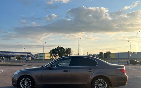 BMW 5 серия, 2004 год, 1 700 000 рублей, 7 фотография