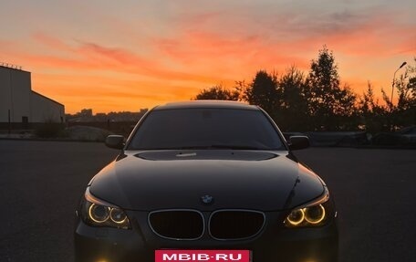 BMW 5 серия, 2004 год, 1 700 000 рублей, 16 фотография