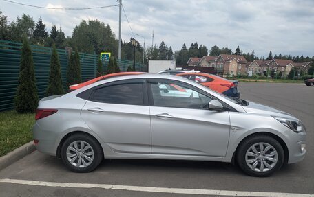 Hyundai Solaris II рестайлинг, 2016 год, 830 000 рублей, 4 фотография