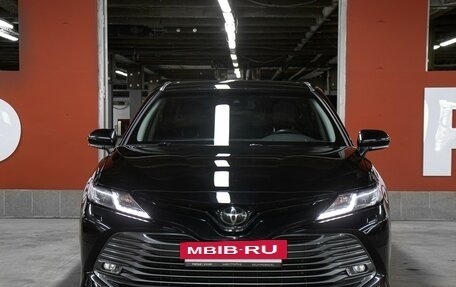 Toyota Camry, 2019 год, 2 898 000 рублей, 2 фотография