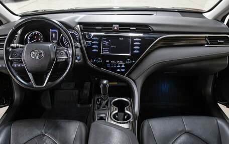 Toyota Camry, 2019 год, 2 898 000 рублей, 14 фотография