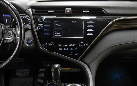 Toyota Camry, 2019 год, 2 898 000 рублей, 15 фотография