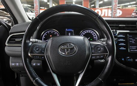 Toyota Camry, 2019 год, 2 898 000 рублей, 17 фотография