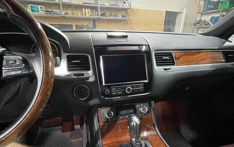 Volkswagen Touareg III, 2011 год, 2 500 000 рублей, 8 фотография