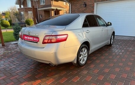 Toyota Camry, 2011 год, 1 100 000 рублей, 4 фотография