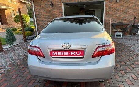 Toyota Camry, 2011 год, 1 100 000 рублей, 5 фотография