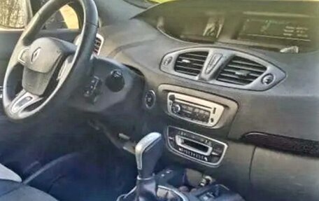 Renault Scenic III, 2012 год, 780 000 рублей, 9 фотография