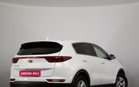 KIA Sportage IV рестайлинг, 2018 год, 1 899 000 рублей, 5 фотография