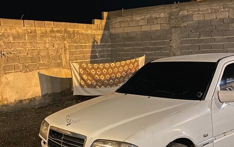 Mercedes-Benz C-Класс, 1995 год, 345 000 рублей, 4 фотография