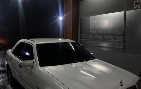 Mercedes-Benz C-Класс, 1995 год, 345 000 рублей, 3 фотография