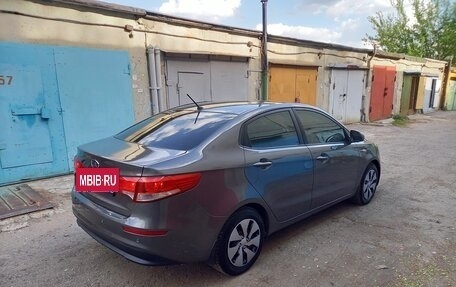 KIA Rio III рестайлинг, 2015 год, 910 000 рублей, 3 фотография