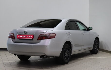 Toyota Camry, 2006 год, 830 000 рублей, 5 фотография