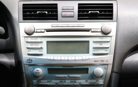 Toyota Camry, 2006 год, 830 000 рублей, 16 фотография