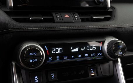 Toyota RAV4, 2020 год, 3 577 070 рублей, 12 фотография