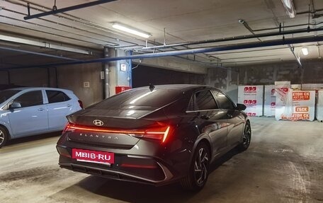 Hyundai Elantra, 2023 год, 2 180 000 рублей, 10 фотография