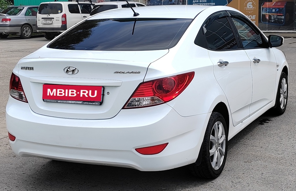Hyundai Solaris I, 2012 год, 650 000 рублей, 5 фотография