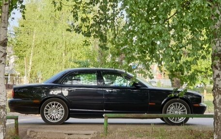 Jaguar XJR III (X350), 2004 год, 1 800 000 рублей, 9 фотография