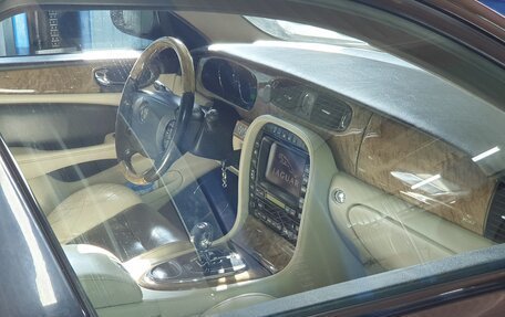 Jaguar XJR III (X350), 2004 год, 1 800 000 рублей, 3 фотография