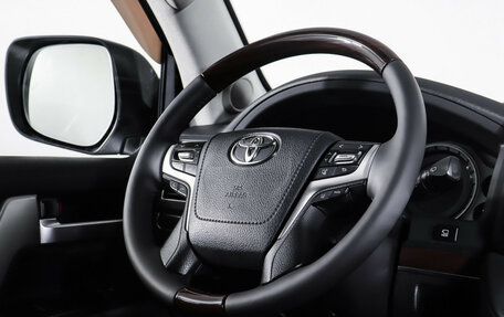 Toyota Land Cruiser 200, 2015 год, 5 349 000 рублей, 17 фотография