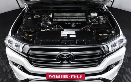 Toyota Land Cruiser 200, 2015 год, 5 349 000 рублей, 9 фотография