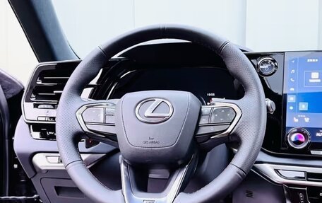 Lexus RX IV рестайлинг, 2024 год, 9 324 000 рублей, 14 фотография
