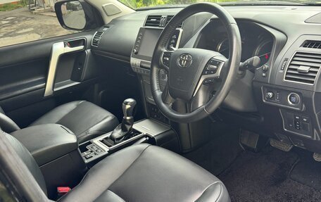 Toyota Land Cruiser Prado 150 рестайлинг 2, 2020 год, 5 050 000 рублей, 2 фотография