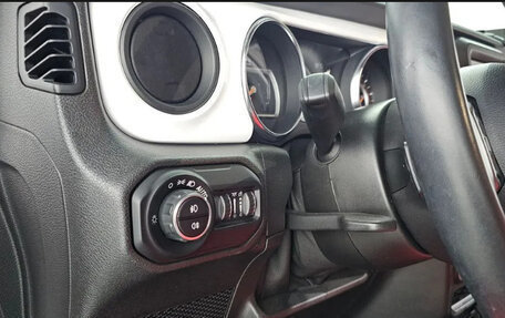 Jeep Wrangler, 2021 год, 3 200 000 рублей, 14 фотография