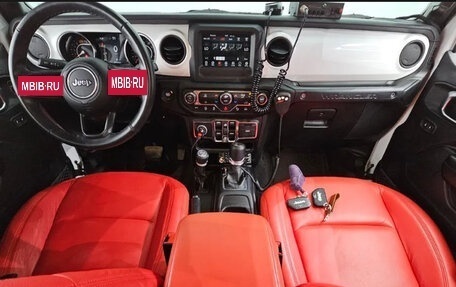 Jeep Wrangler, 2021 год, 3 200 000 рублей, 7 фотография