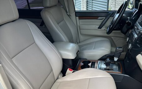 Mitsubishi Pajero IV, 2007 год, 1 700 000 рублей, 8 фотография