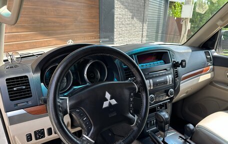Mitsubishi Pajero IV, 2007 год, 1 700 000 рублей, 18 фотография